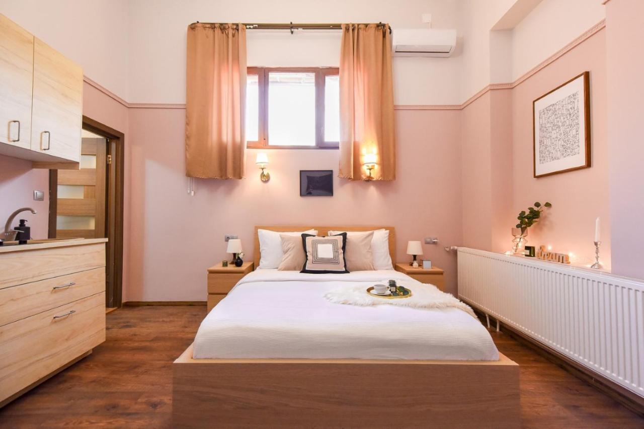 Le Petit & Cosy - Best Location Old Town & Quiet Бухарест Екстер'єр фото